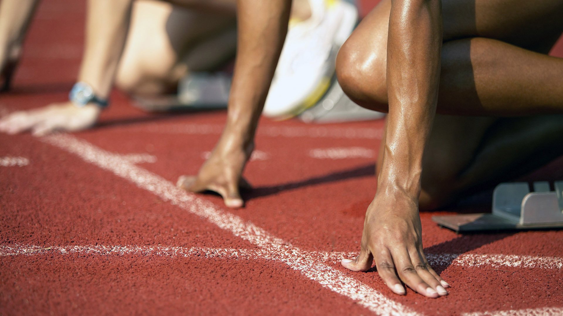 JIUYOU GAMING-“举重赛场：高新体育中心选手背负全球期待，力争最高荣耀”